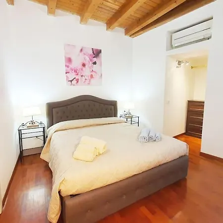 Duomo Center 아파트 코모